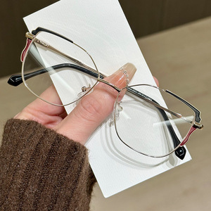 Nuevas <span class=keywords><strong>Gafas</strong></span> Fotocromáticas Anti <span class=keywords><strong>Luz</strong></span> <span class=keywords><strong>Azul</strong></span> <span class=keywords><strong>de</strong></span> Montura Completa con Armazón Metálico Estilo Ojo <span class=keywords><strong>de</strong></span> Gato y Lentes Modernas para Mujer - Product Image 2