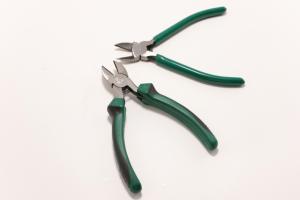 <span class=keywords><strong>Pince</strong></span> multifonction dentelée en acier au carbone forgé de 6 pouces pour réparation électrique DIY, personnalisable OEM, coupe-fil - Product Image 4