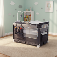Lit de voyage pour bébé en fer avec table à langer et barre à jouets, idéal pour hôtel, chambre ou salon – Offre spéciale