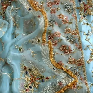 Costumes traditionnels indiens brodés à la main non cousus de créateur moderne pour femmes beaux costumes coûteux pour - Product Image 1