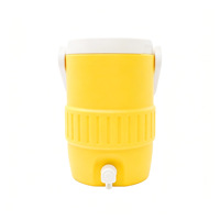 Support de canette isotherme personnalisé de 16 oz avec poignée – Mini porte-boissons mignon, cadeaux sportifs pour décorations de fête au bord de la piscine, manchon isotherme pour canettes