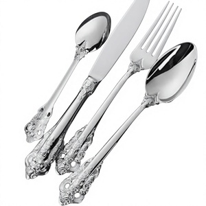 Ensemble de couverts vintage de haute qualité en acier inoxydable gaufré, comprenant cuillère de table royale, cuillère à café, fourchette à salade et couteau - Product Image 1