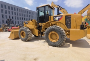 รถตักล้อยาง Caterpillar 966H มือสอง สภาพดี ดูแลรักษาอย่างดี นำเข้าจากญี่ปุ่น ชั่วโมงการทำงานต่ำ สีเดิมจากโรงงาน ได้รับการรับรองมาตรฐาน CE - Product Image 4