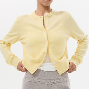 Productos Más Vendidos OEM/ODM Cárdigan de Manga Larga para <span class=keywords><strong>Mujer</strong></span>, Varios Colores Opcionales, Suéter Cárdigan 100% <span class=keywords><strong>Lana</strong></span> <span class=keywords><strong>Merino</strong></span> con Botones - Product Image 4