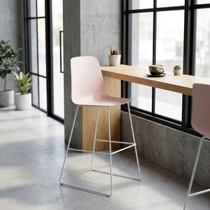 Taburete de <span class=keywords><strong>Bar</strong></span> Comercial con Asiento de PP y Base de Acero Sólido, Resistente para Uso en Pub, Restaurante y Cafetería - Product Image 1