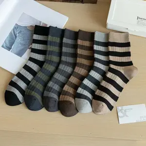 Wholesale Men Top Quality 100% Cotton Socks Custom Logo Men's Cotton Socks