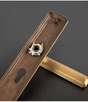 Serrure de porte intérieure moderne et minimaliste en laiton pour chambre à coucher, poignée de porte magnétique silencieuse pour porte en bois, installation facile – Fournisseur d'usine