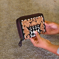 Dompet Kulit Asli Wanita Pendek Desainer Mewah Ukiran Tangan dengan Tali Pergelangan Tangan, Perlindungan RFID, Tombol, Multi-Fungsi