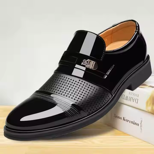 2025 nuevos zapatos de cuero PU para hombres de gran venta zapatos de hombre de negocios de moda formal de cuero brillante al por mayor - Product Image 3