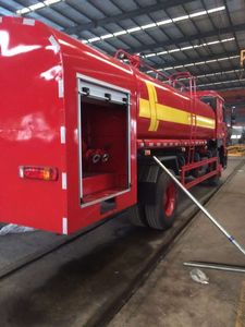 Hoge Kwaliteit Sinotruk Howo 4X4 4X2 Gloednieuwe Zware <span class=keywords><strong>Fire</strong></span> Fight <span class=keywords><strong>Truck</strong></span> Brandbestrijding Sprinkler Water Tank Pomp <span class=keywords><strong>Truck</strong></span> hot Koop - Product Image 3