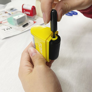 Timbro a rullo R-2442 timbri Flash in plastica per uso ufficio confidenziale - Product Image 3