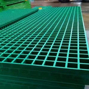 Rejilla de Fibra de Vidrio Reforzada con Plástico (FRP) para Plataformas, Escaleras, Pasarelas y Canales de Drenaje en Talleres de Lavado de Coches - Product Image 1