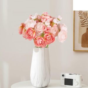 Ramo Pequeño de Rosas de Seda Europeas, Flores Artificiales de Múltiples Cabezas, Altamente Simuladas, de Larga Duración, para el Hogar, Sala de Estar, Día de San Valentín - Product Image 4