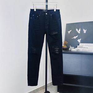 Jeans Bootcut Vintage di Lusso Strappati con Ricamo Rosso per Uomo, Vendita all'Ingrosso Transfrontaliera - Product Image 4