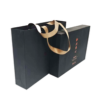 Boîte en papier rigide personnalisée, noire mate, de luxe, magnétique, écologique, recyclable, portable, avec logo en feuille estampée, pour emballage cadeau, avec poignée