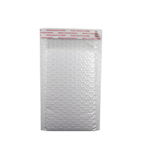 Sacs d'expédition en polyéthylène personnalisés OEM pour usines, sacs postaux en plastique à bulles avec logo pour vêtements, emballage biodégradable coloré
