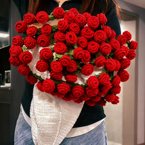 Manta Romántica Hecha <span class=keywords><strong>a</strong></span> Mano con Patrón <span class=keywords><strong>de</strong></span> Rosas Rojas <span class=keywords><strong>para</strong></span> Decoración del Hogar <span class=keywords><strong>para</strong></span> el Dí<span class=keywords><strong>a</strong></span> <span class=keywords><strong>de</strong></span> la Madre o Navidad - Product Image 3