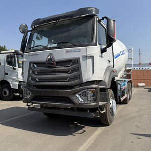Camion malaxeur à <span class=keywords><strong>béton</strong></span> Sinotruk Hohan 6x4 d'occasion, <span class=keywords><strong>cuve</strong></span> de 10m3, camion de transport de ciment d'occasion, prix avantageux - Product Image 1
