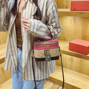 Petit sac carré rétro de style français avec fermeture éclair et motifs géométriques - Sac à main élégant pour femmes.651 - Product Image 5