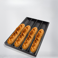 Moule à baguette en acier au carbone de qualité alimentaire avec revêtement antiadhésif et design perforé pour pain artisanal fait maison