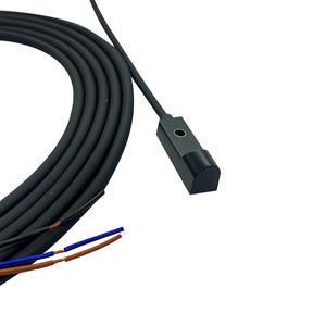 Capteur de proximité inductif de précision à trois fils en métal, capteur carré pour ligne d'assemblage électronique - Product Image 2
