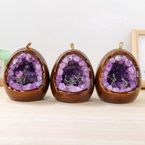 โคมไฟคริสตัลอเมทิสต์ธรรมชาติขายส่ง สำหรับตกแต่งโต๊ะ งาน DIY รูปทรงถ้ำ นักขุดแร่ ไข่ไดโนเสาร์ โคมไฟกลางคืน ของขวัญจากอเมทิสต์ - Product Image 3