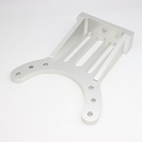 Pièces usinées en métal composite par fraisage CNC, support usiné sur mesure, quincaillerie de support soudée pour applications mécaniques multi-scènes