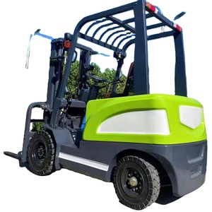 Montacargas Eléctrico Compacto Verde de 1 Tonelada de Capacidad con Toldo Protector y Neumáticos Robustos para el Transporte de Materiales en Obras de Construcción - Product Image 1