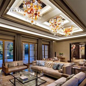 Candelabro colgante de cristal moderno rojo personalizado para vestíbulo de hotel y sala de estar de Villa iluminación elegante de larga duración - Product Image 3