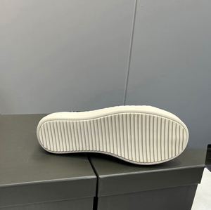 Nouvelles chaussures de sport en cuir véritable noir de haute qualité, chaussures décontractées pour hommes avec semelle en caoutchouc, tendance et à la mode - Product Image 6