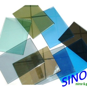 Verre réfléchissant solaire bleu clair, bleu Ford, bleu océan de 4 mm, 5 mm, 6 mm, 8 mm, 10 mm pour applications de construction - Vente en gros - Product Image 1
