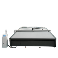 Table de découpe automatique à couteau oscillant CNC pour tissus, cuir, tapis et panneaux – Machine à grande vitesse pour patrons de vêtements – Traceur numérique