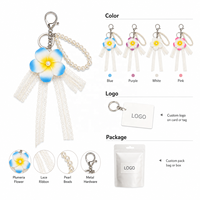 Künstliche Plumeria-Blume mit Spitzen-Schleife Schlüsselanhänger, Kunstperlen-Verzierter Frangipani-Blumen-Schlüsselring, Taschenanhänger für Hochzeit und Party