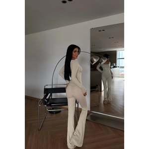 Conjunto de 2 Piezas de Punto con Detalle de Rayas Crema para Mujer, Shorts Cortos Casuales de Verano por Encima de la Rodilla, Talla XL - Product Image 1