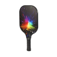 Paleta de torneo para equilibrio, potencia, giro y control. Fibra termoformada, núcleo que absorbe los impactos. Compatible con OEM y ODM.