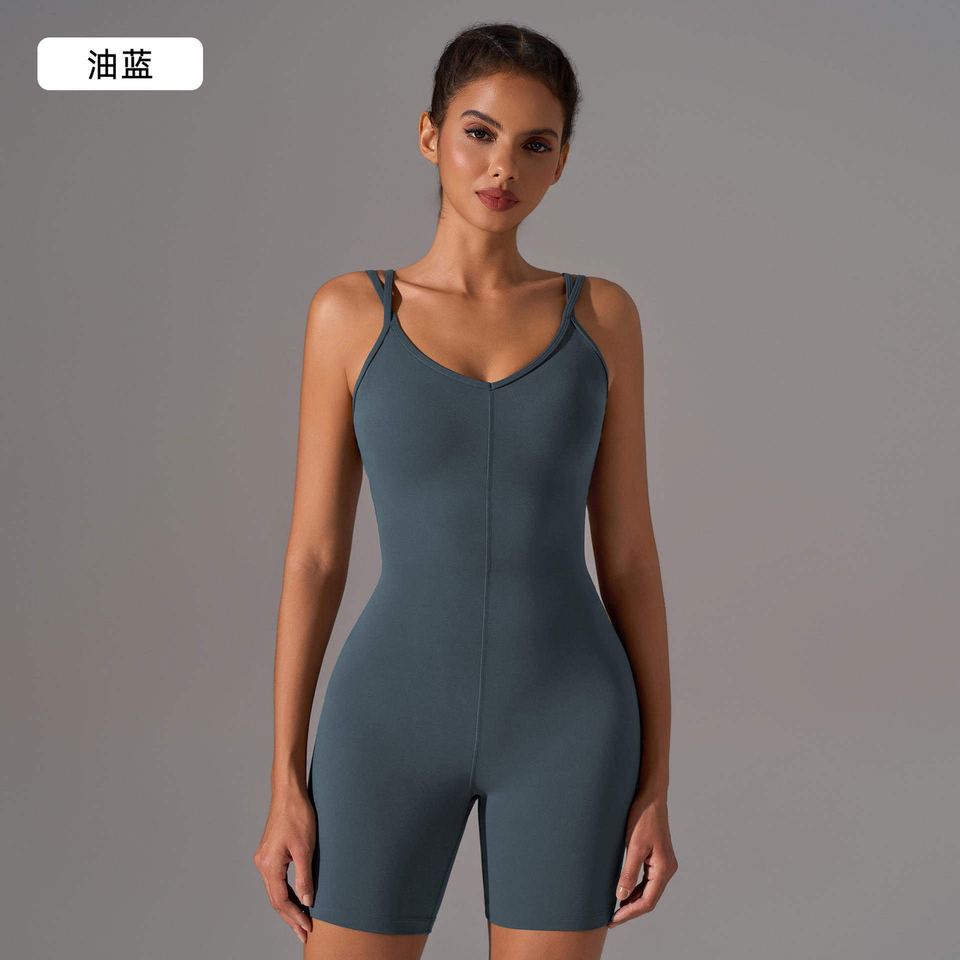 สีน้ำเงิน