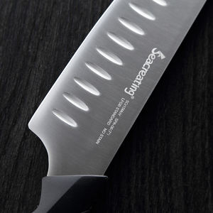 Lame en acier inoxydable de <span class=keywords><strong>couteau</strong></span> <span class=keywords><strong>Santoku</strong></span> de cuisine japonaise de 7 pouces avec poignée en plastique souple TPR - Product Image 3