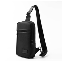 Sac de Poitrine Homme Tendance le Plus Vendu en Microfibre Grande Capacité Imperméable Respirant Ultra-Léger Sac Bandoulière Croisé pour Affaires