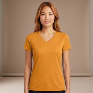 Camiseta de Manga Corta con Cuello en V para Mujer, Color Amarillo Mostaza, Corte Regular, Informal, Antiarrugas, con Logotipo Estampado, 100% Algodón, Transpirable, para Verano - Product Image 1