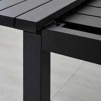 Table à manger extensible noir mat avec plateau à lattes anthracite foncé pour terrasse, jardin, cour et divertissements en plein air