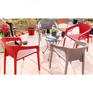 Precio barato al aire libre blanco moderno restaurante <span class=keywords><strong>Cafe</strong></span> apilable PP comedor sillas de plástico para <span class=keywords><strong>la</strong></span> venta - Product Image 1