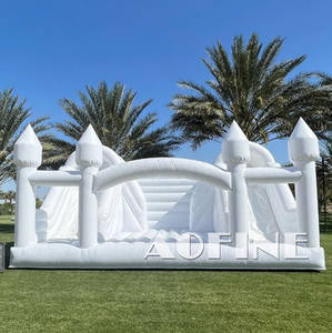 Château gonflable commercial de grande taille, blanc, pour mariage, avec deux toboggans pour enfants, modèle AOFINE Afc300, capacité de 10 personnes, 2 - Product Image 1