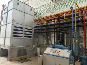 Unités de condensation Refcomp Screw Comp XMK avec compresseur Refcomp 75HP parallèle 4*SW3H-7500 XMK300ZSCF R517 R134a température moyenne - Product Image 6