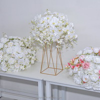 Centres de table de mariage sur mesure, hauts, en soie blanche, avec boule de fleurs d'orchidées artificielles, décoration pour événements de mariage