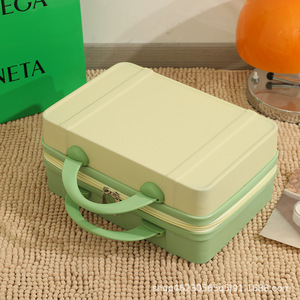 Mifaktory Makeup Case PU Material Zip Closure Portable Cosmetic Bag For Daily Use <b>Red</b> Color - Product Image 6
