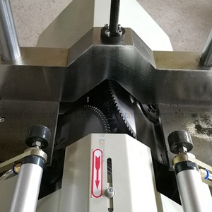 Upvc <span class=keywords><strong>PVC</strong></span> Hồ Sơ V Cắt Đã Thấy Máy Cửa Và Cửa Sổ Di Động UPVC Làm Cửa Sổ Máy Móc Phụ Tùng Phần Công Cụ Thiết Bị - Product Image 5