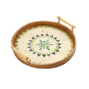 Plateau à thé rond en osier avec motif végétal, plateau de rangement décoratif pour servir et présenter - Product Image 5