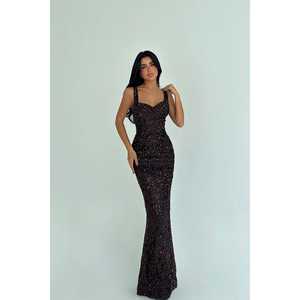 Robe de soirée rouge Freja à taille empire avec décorations florales en strass et perles, à volants et drapées, pour banquets et mariages - Product Image 3