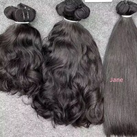 Fournisseur de Cheveux Naturels Bruts Indiens Birmans Pixie Bouclés Non Traités en Gros, Ondulés Naturels, Cheveux Humains Vierges à Cuticules Alignées en Lots