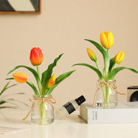 Fleurs artificielles réalistes en PU, faites à la main, parfumées, en forme de tulipe, imperméables, petite plante en pot, décoration moderne pour la maison et le bureau, Noël